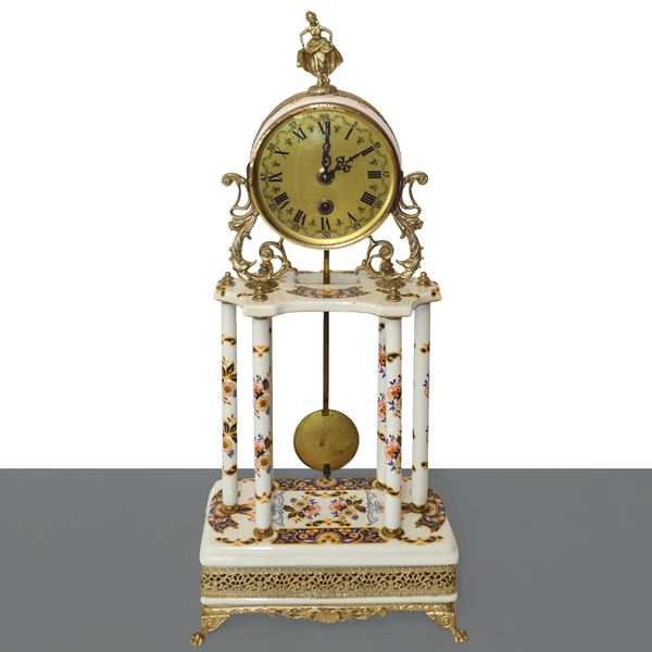 Table pendulum clock, in white porcelain