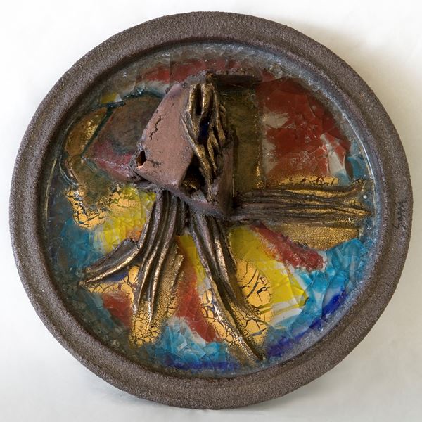 Ivo Sassi : Natura morta n. 6  (1996)  - Maiolica terzo fuoco - Asta Asta Collezione Ceramiche Postmoderne PrimeDiCopertina - Casa d'aste La Rosa