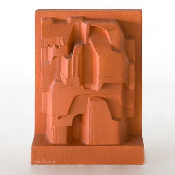 Nino Caruso : Palmira  (1995)  - Terracotta - Asta Asta Collezione Ceramiche Postmoderne PrimeDiCopertina - Casa d'aste La Rosa