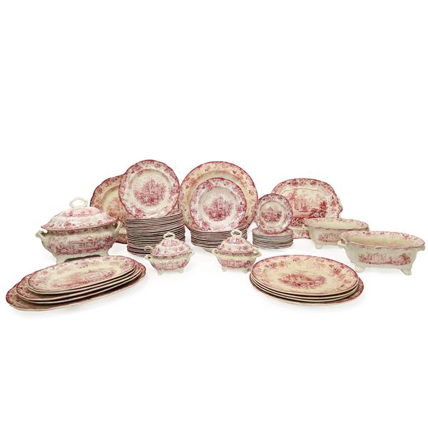 Dish Set. Consisting of: 12 bottoms, 24 tops, 12 fruit, 2 salad bowls (one chipped), 1 tureen with plate, 2 gravy boats with 2 ladles. 6 oval serving plates 2 cm 42, 2 cm 37, 2 cm 32, 2 round serving plates 33 cm, 1 large round plate 40 cm (there are threads)