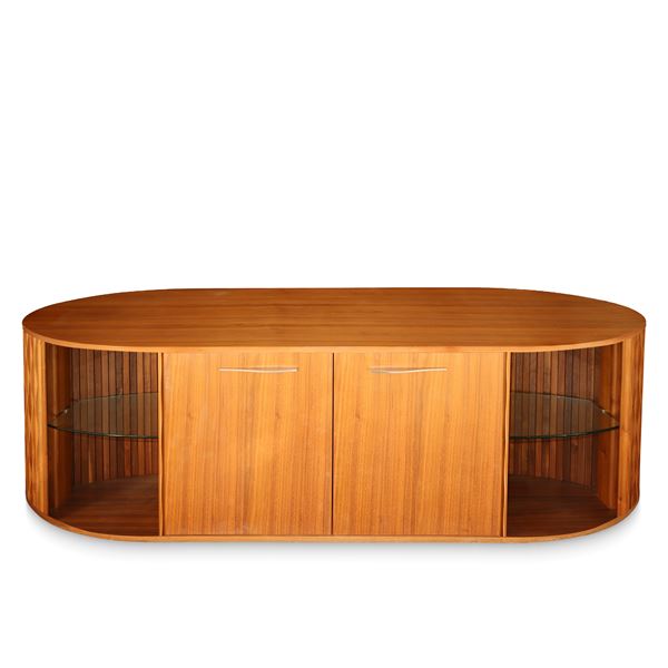 Low sideboard Fantoni prod. Unitalia with two central doors, oval