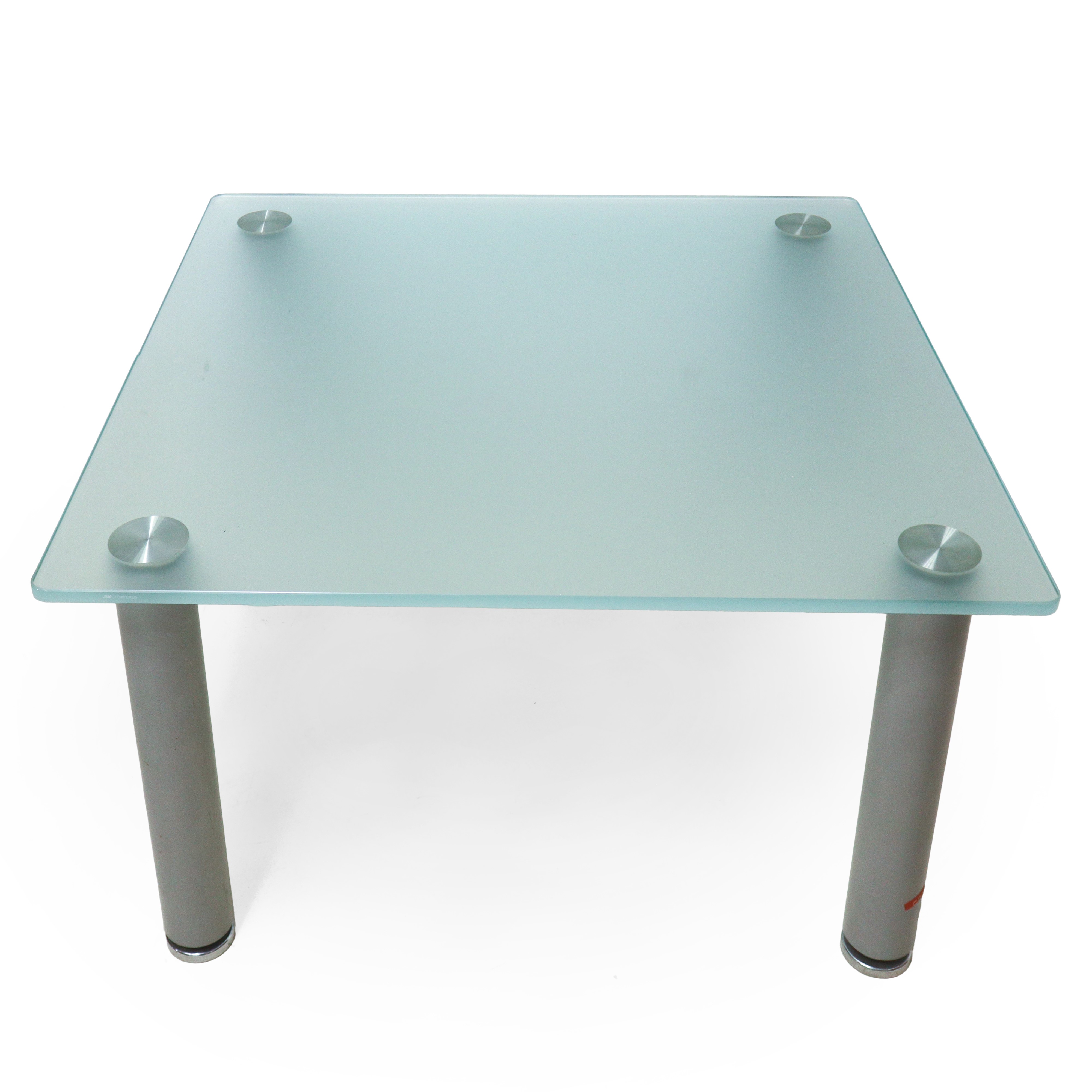 Tavolo basso prod. italiana con piano vetro satinato e con piedi in acciaio grigio