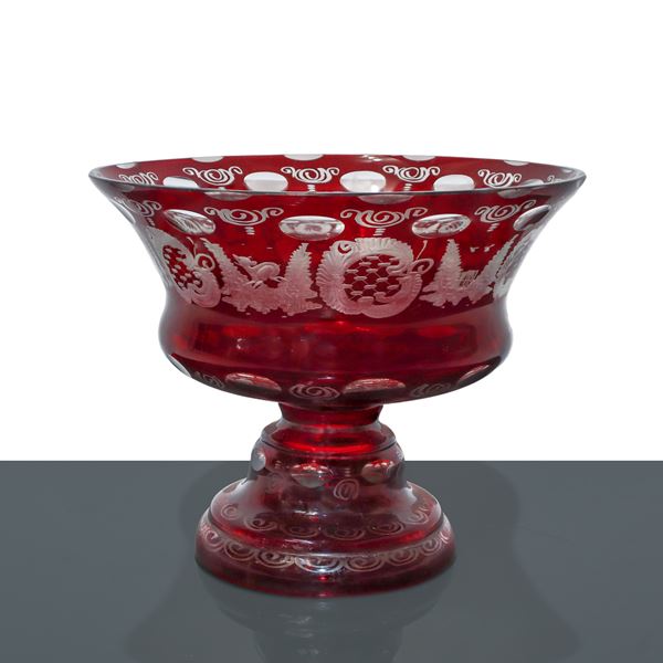 Red crystal cake stand