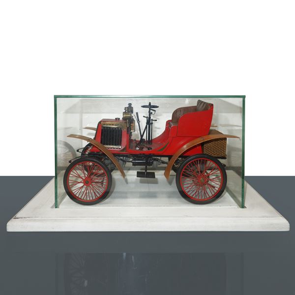 Modellino Renault 3 1/2 HP in teca