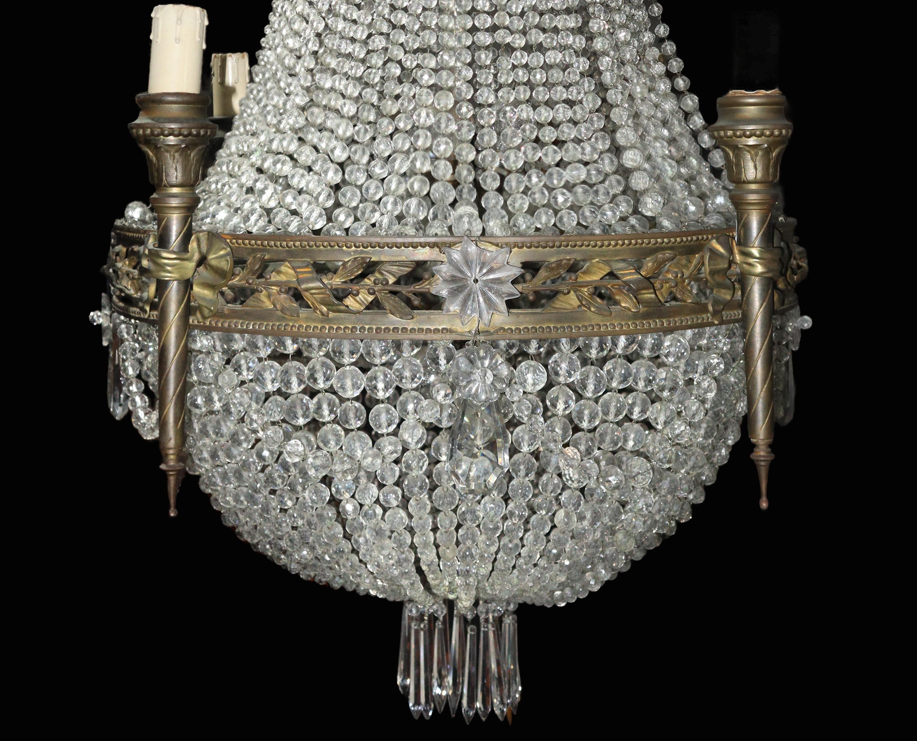 Lampadario con brindoli in vetro