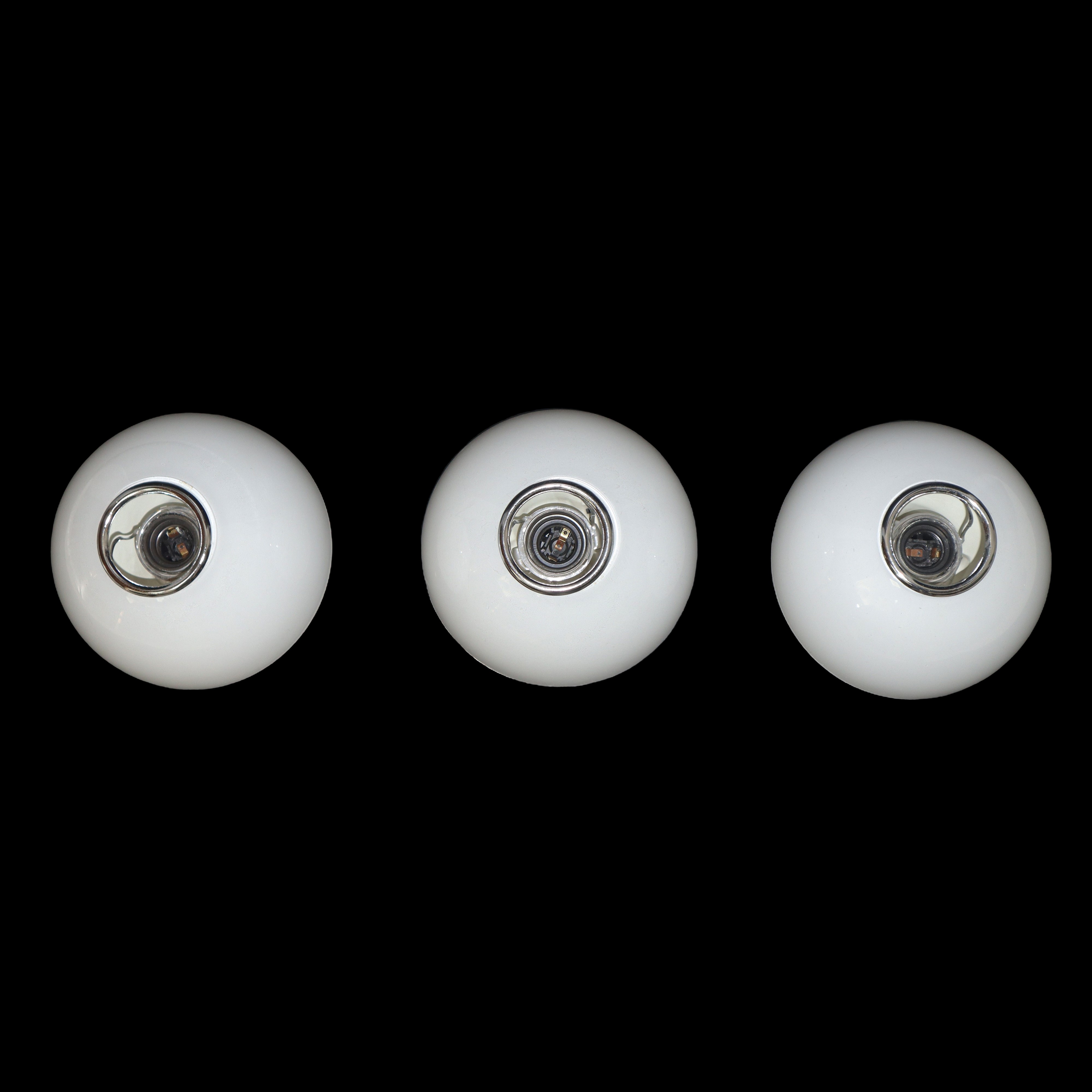 Ernesto Gismondi per Artemide - Tre lampade da parete Modello Tilos in vetro di Murano bianco luc...