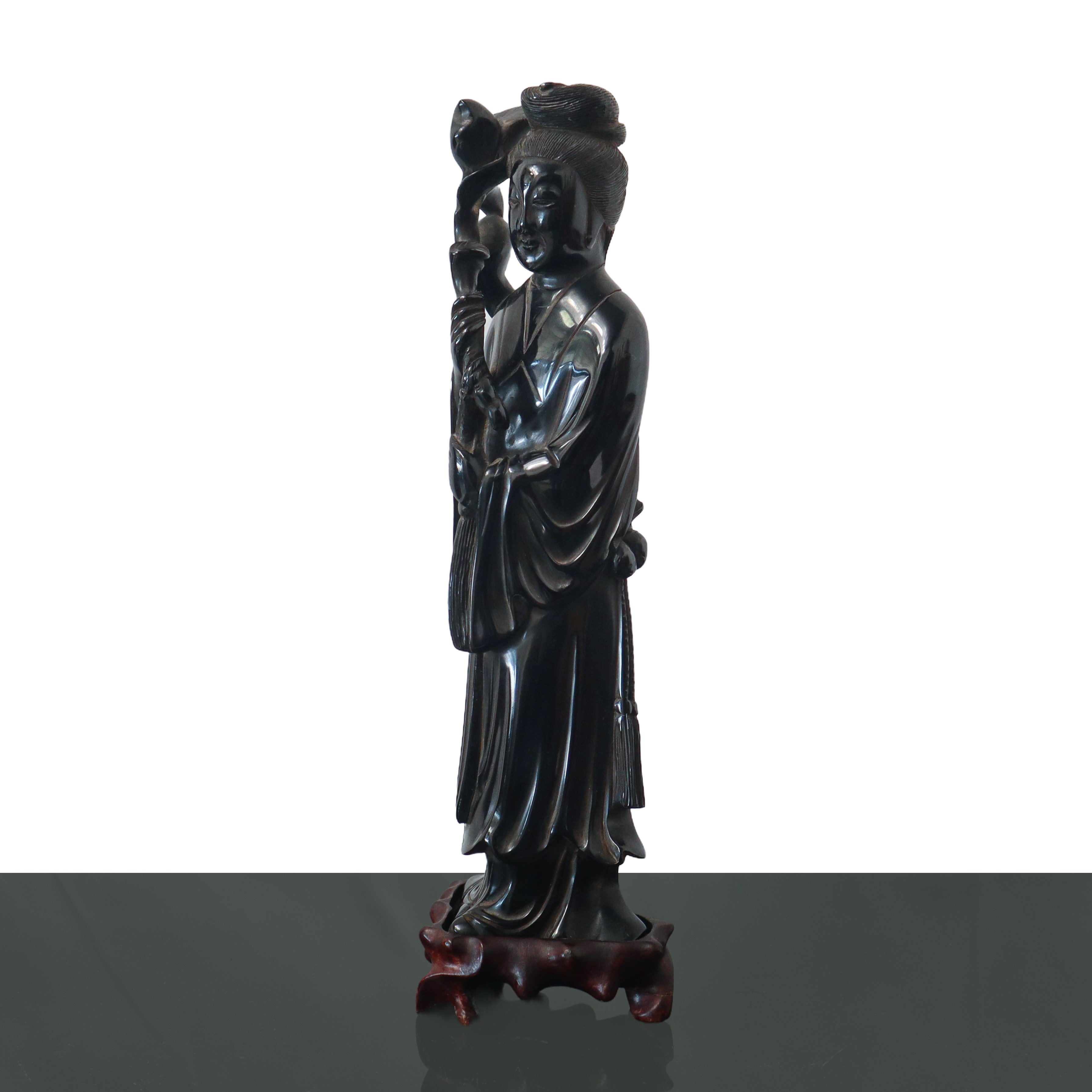 Coppia di Guanyin in Bachelite