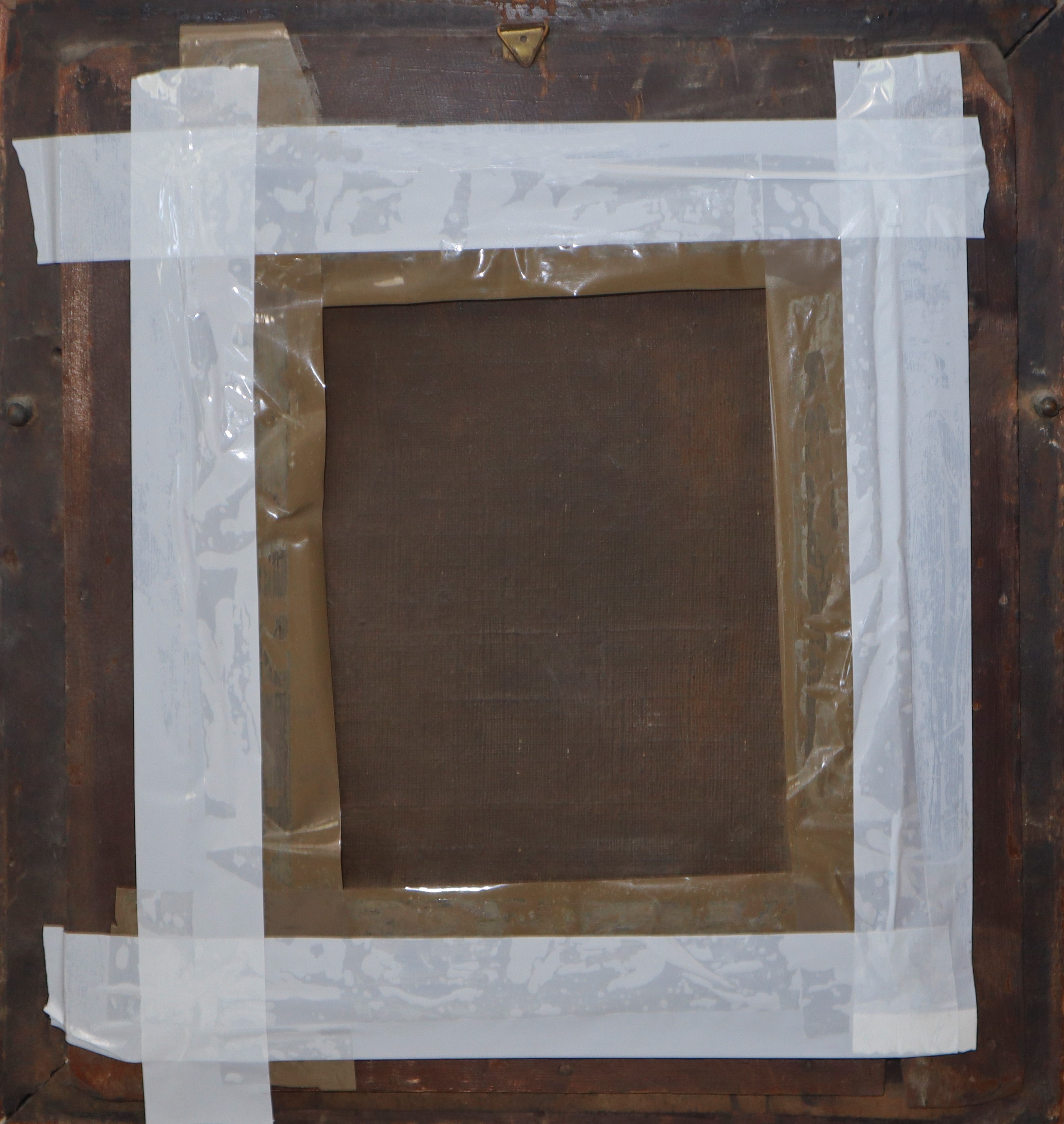 Frate con crocifisso che legge