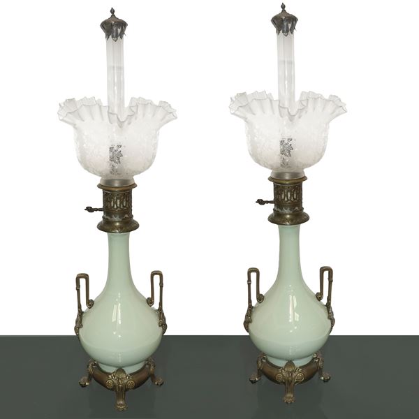 Coppia di lumi ad olio in porcellana Celadon