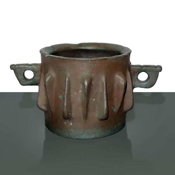 Mortaio ispano-moresco in bronzo