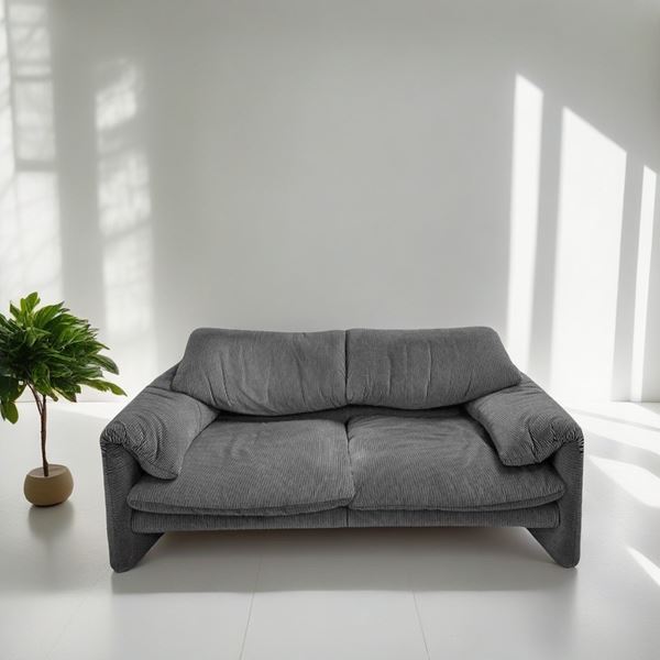 Vico Magistretti per Cassina : Two-seater sofa Maralunga model  (Italy, 70s)  - Auction Design, 20th Century Decorative Arts, Vintage - Casa d'aste La Rosa