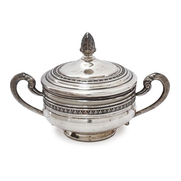 Zuccheriera stile impero rivestita in argento 800, porcellana all'interno