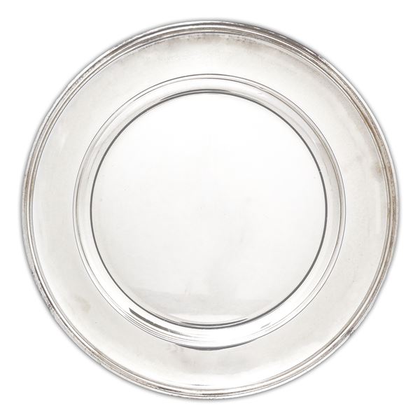Round tray in 800 silver