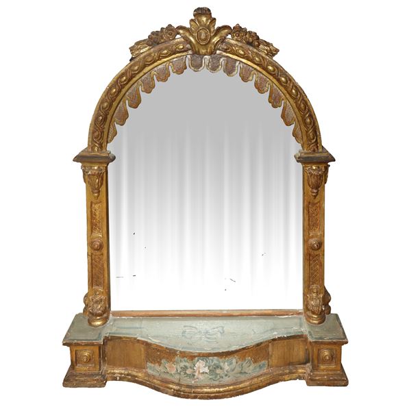 Specchiera con cornice in legno dorato su base dipinta