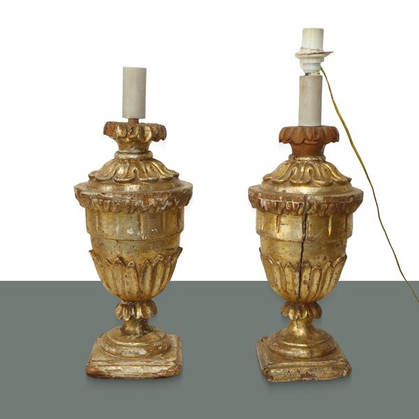 Pair of lamps with gilded wooden base