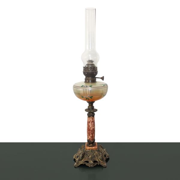 Oil lamp with metal base and marble support