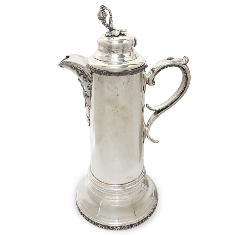 Caffettiera con decori vegetali