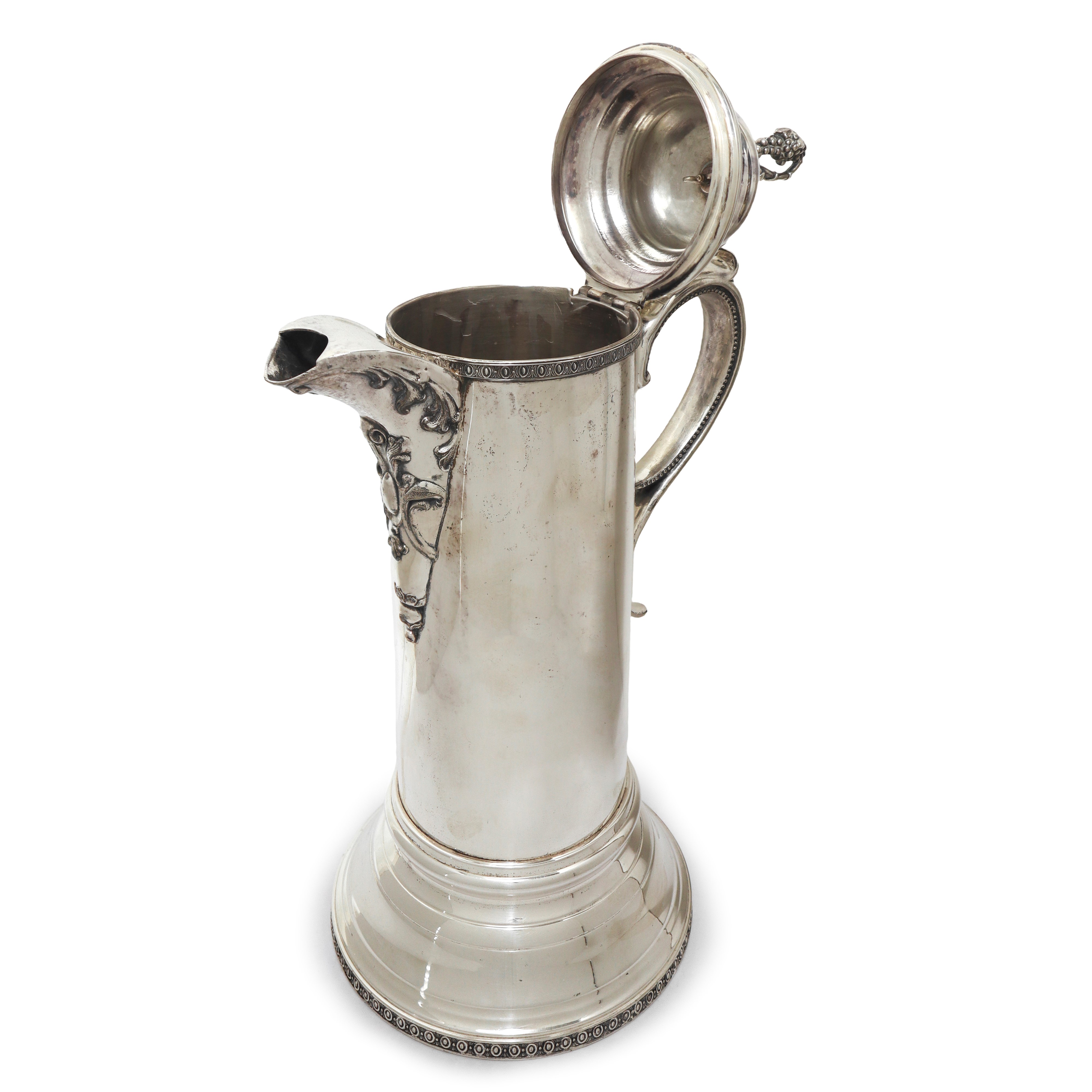 Caffettiera con decori vegetali