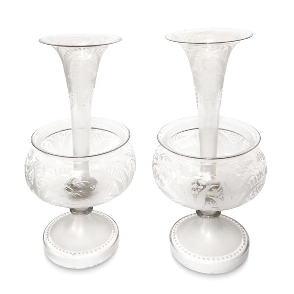 Pair of Victorian vases with two elements in engraved and engraved glass with plant and fish decorations