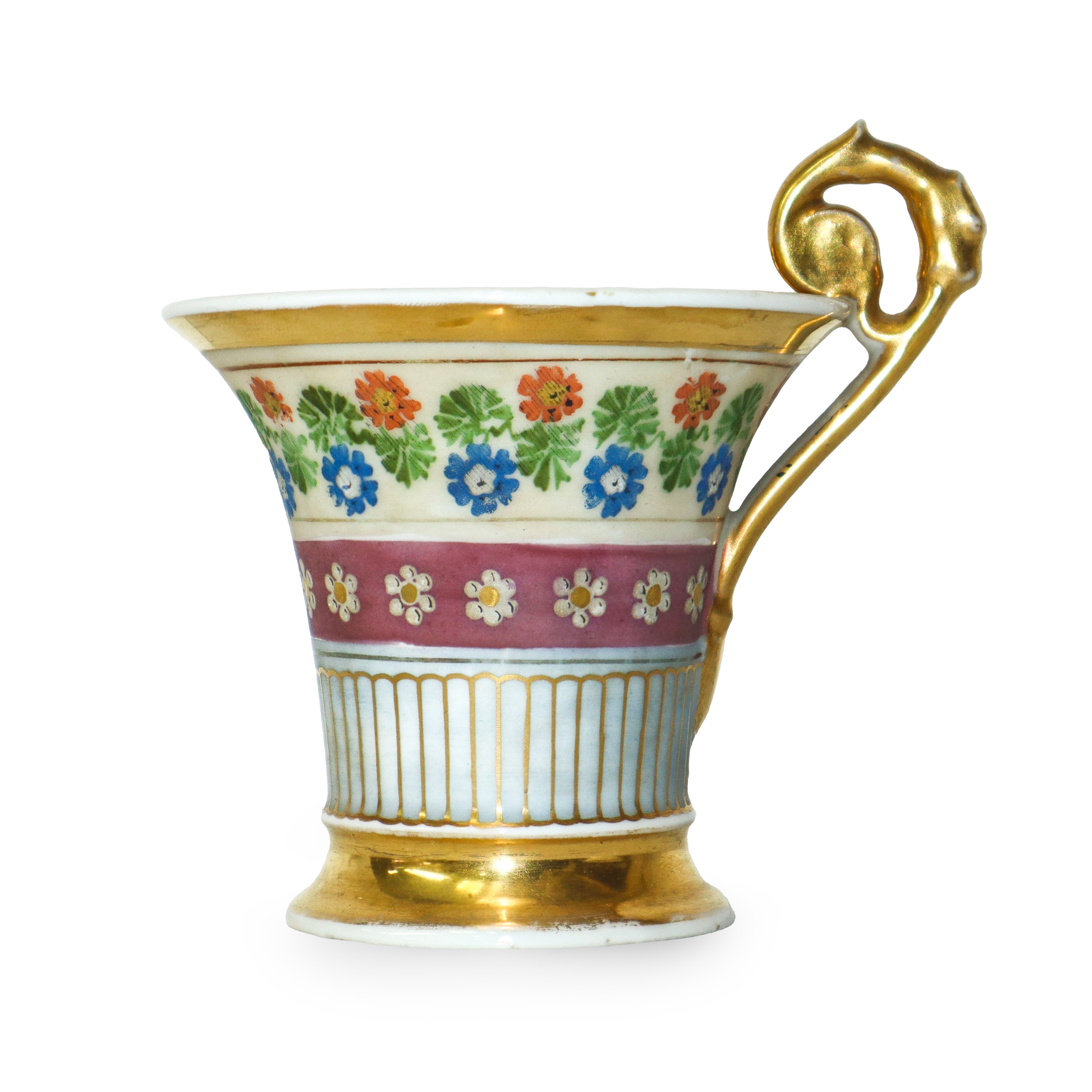 Coppia di tazzine e piattini Impero in porcellana dorata in ormolu e decori vegetali policromi