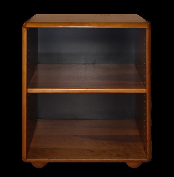 Low cabinet in solid wood with two shelves