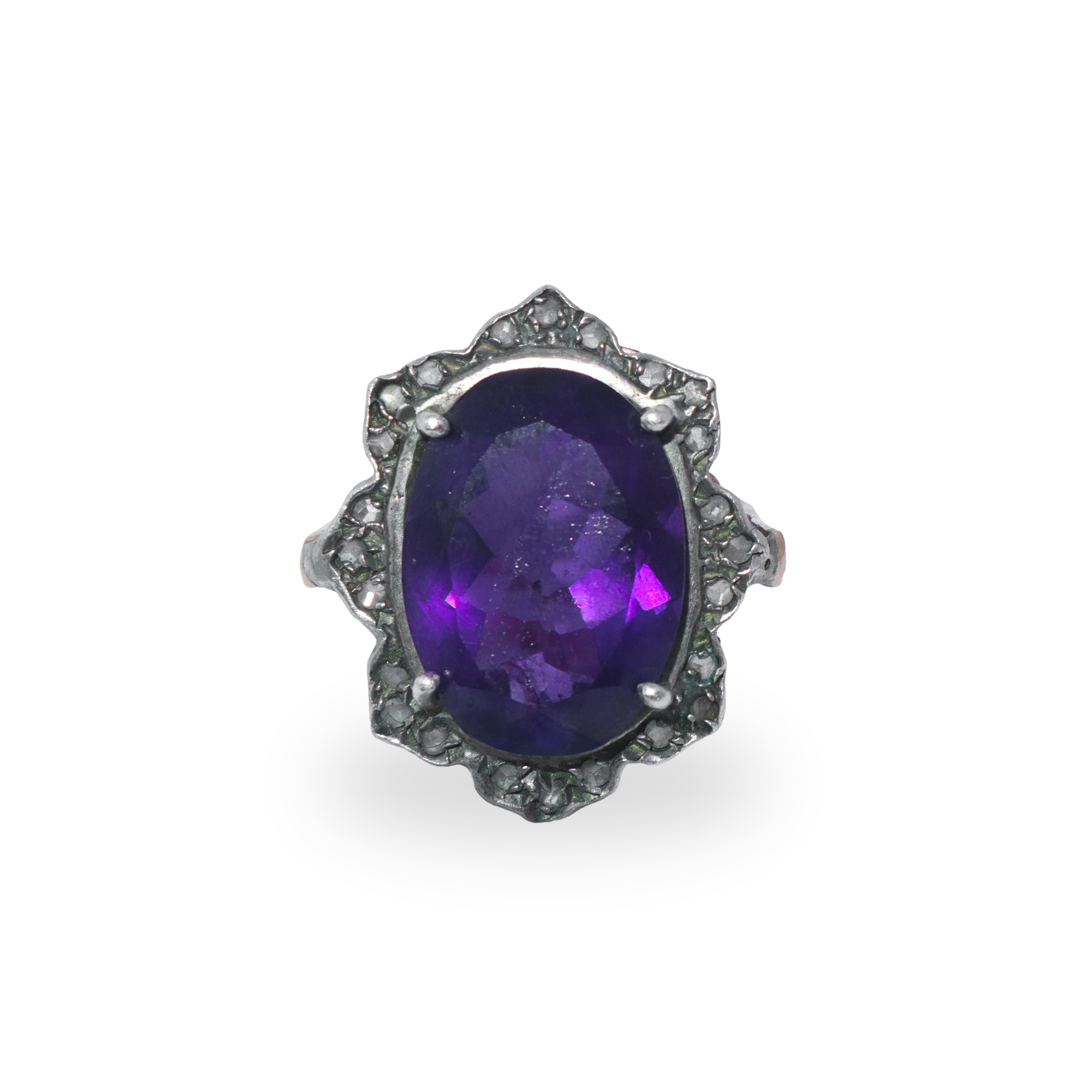 Anello in oro 14 kt e argento con ametista centrale