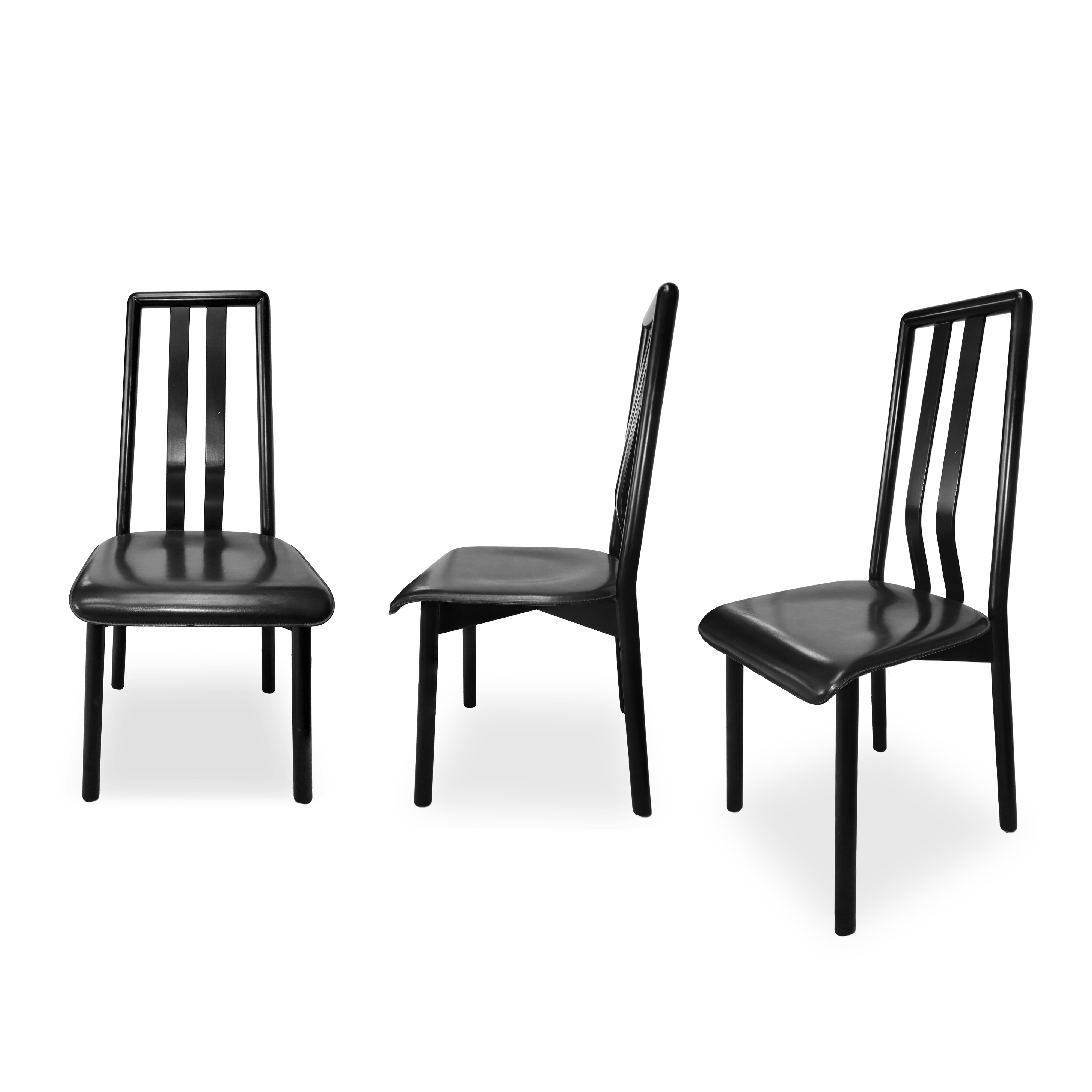 Tavolo e 6 sedie, tavolo con piano in vetro e struttura in metallo nero