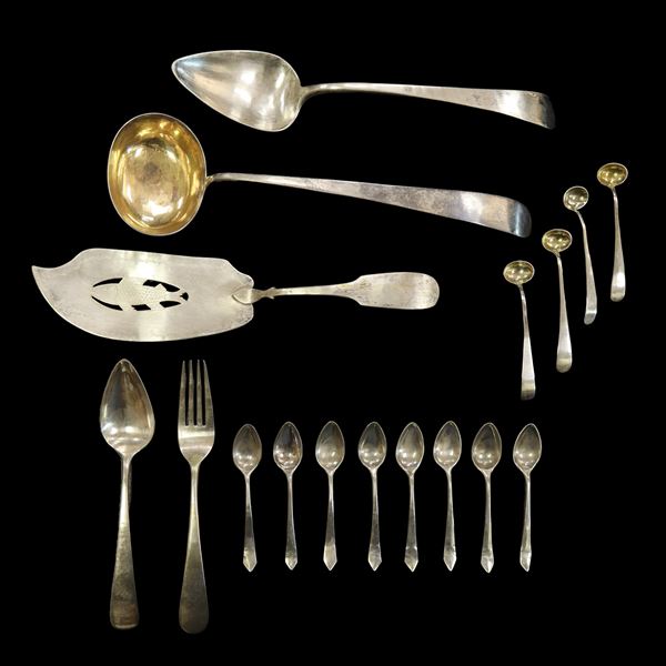 Silver cutlery set