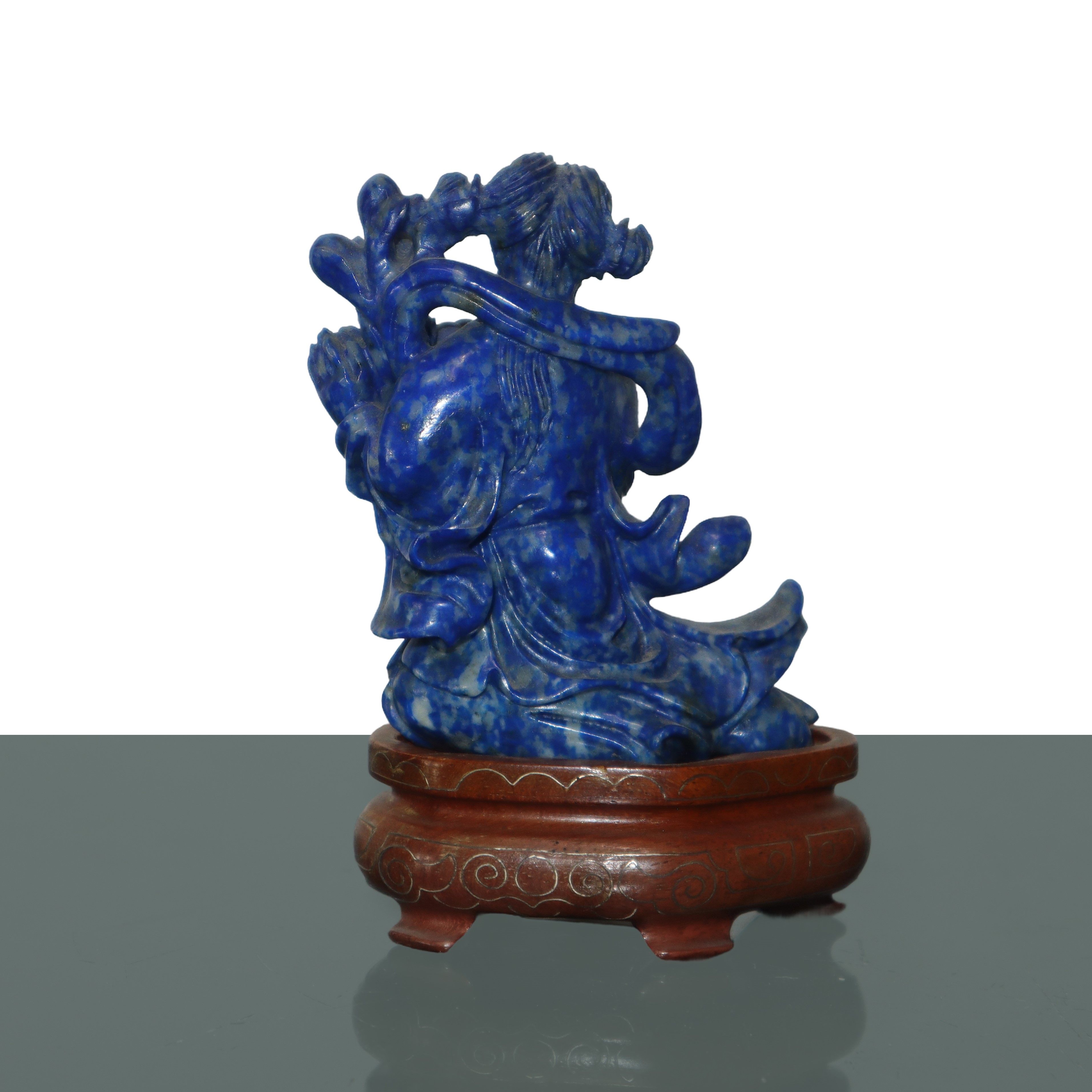 Guanin con fiori di loto in lapislazzuli