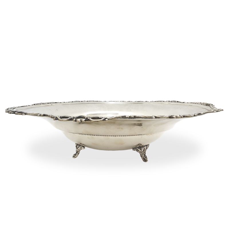 Alzata in Argento 800, con Bordi e Piedi Decorati