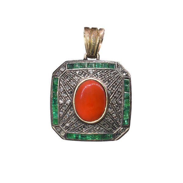 Pendant in low title white gold and silver with old-cut diamonds, Japanese coral and emeralds