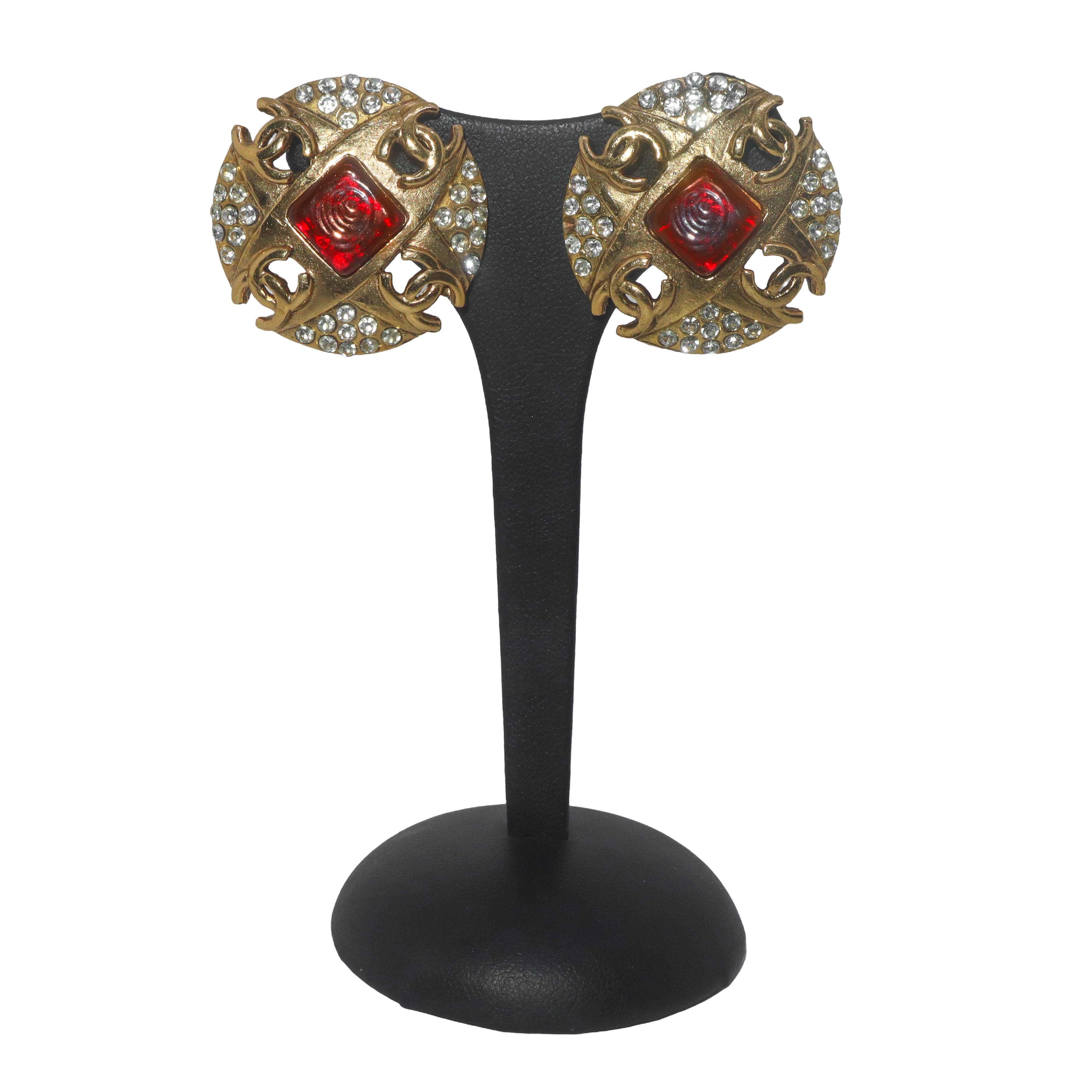 Orecchini chanel a clip modello a bottone con loghi e strass sul fronte e pietra in pasta di vetr...