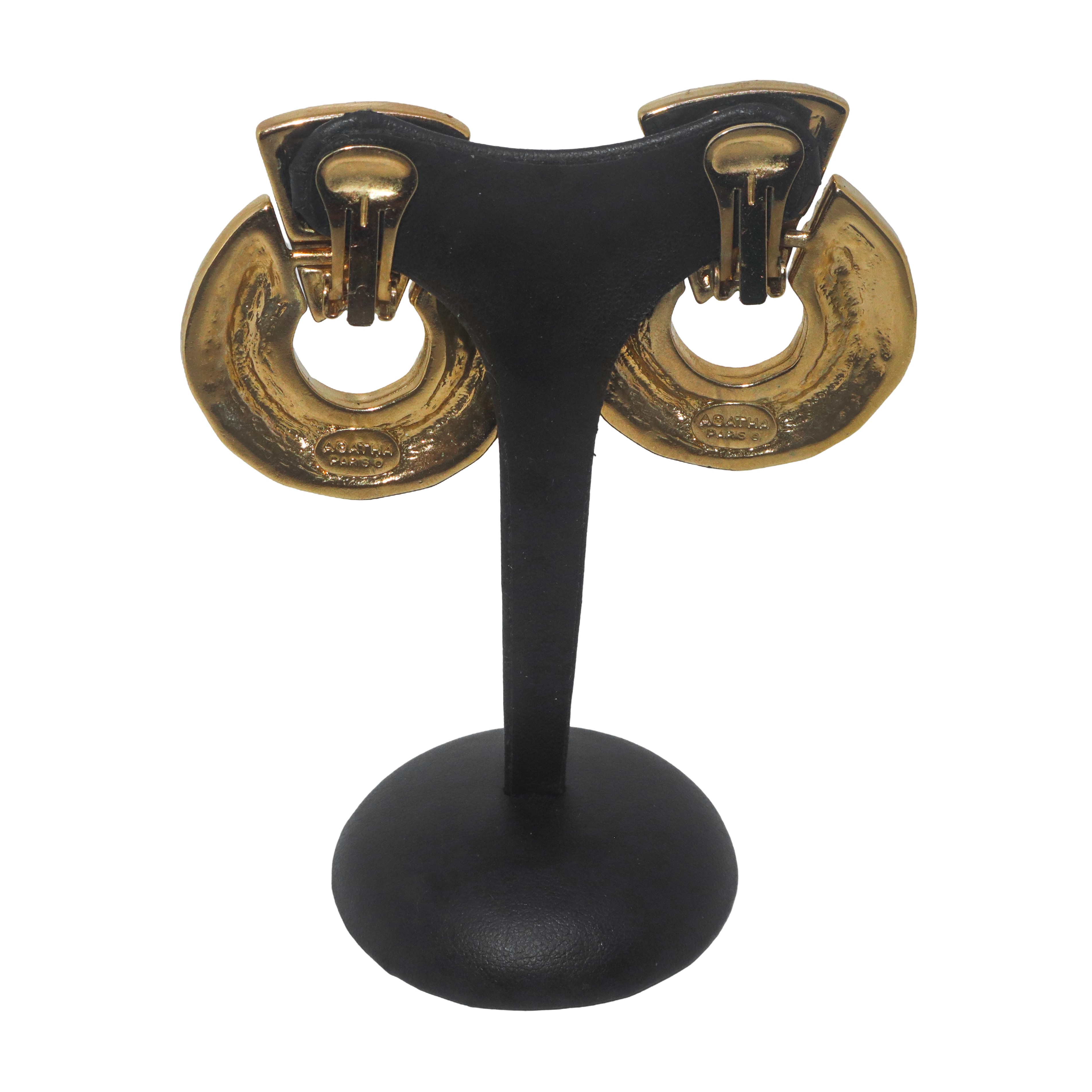 Orecchini in metallo dorato pendenti con chiusura a clip strass e motivo decorativo sul fronte