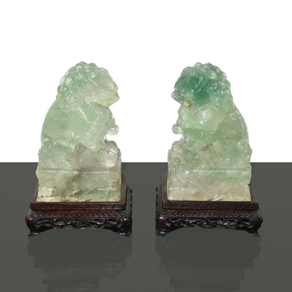 Pair of Pho dogs in rock crystal