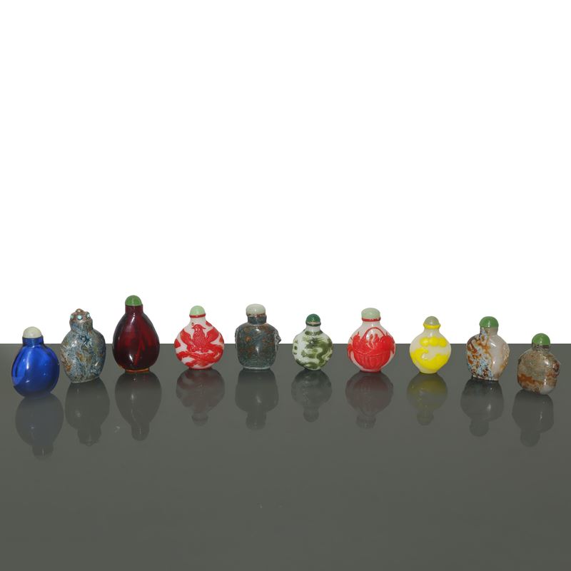 Dieci Snuff Bottle Dipinte a Mano