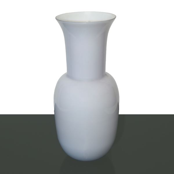 Venini - Venini vase in large white opaline