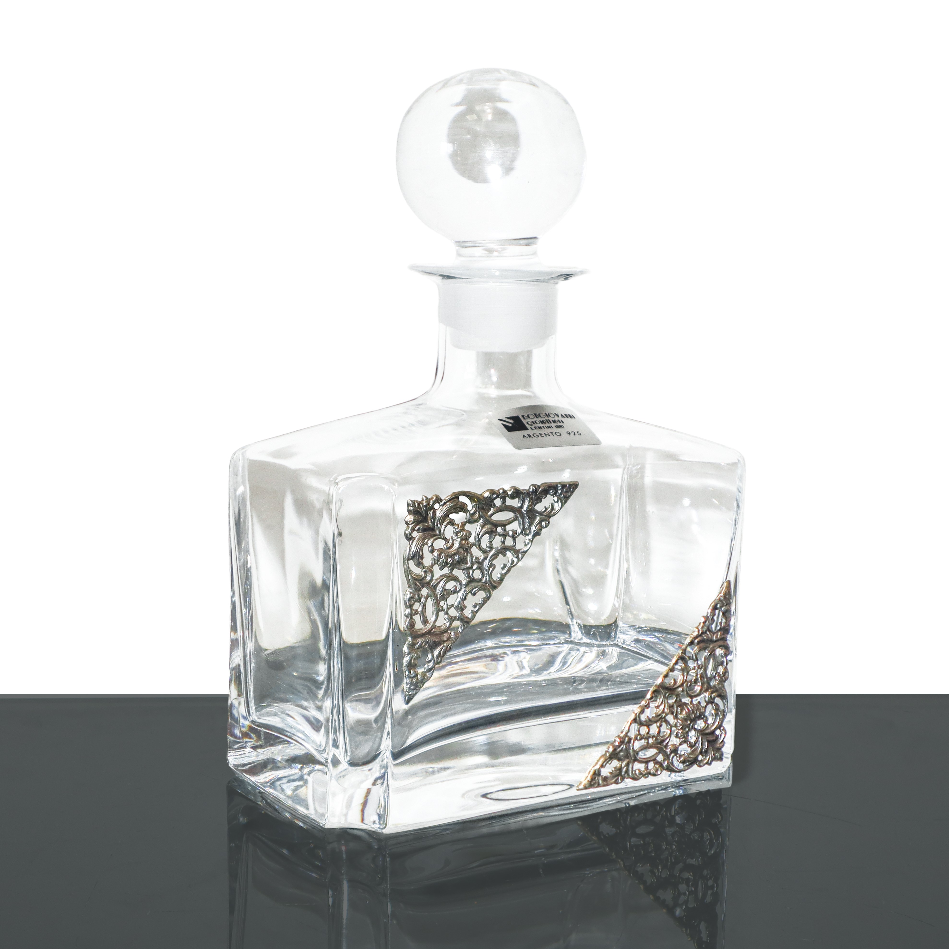 Bottiglia in cristallo con applicazioni in argento 925, cm 24x16