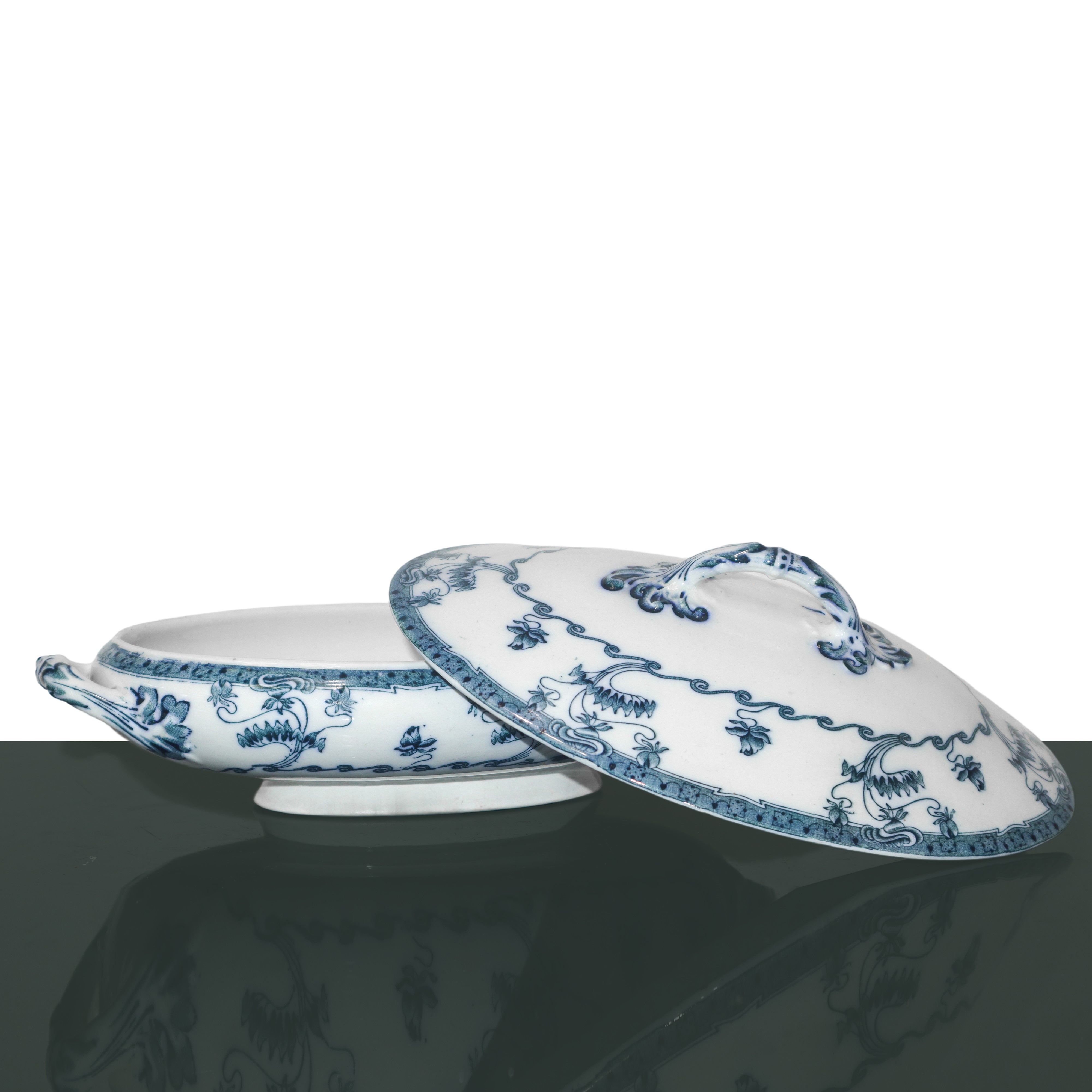 Zuppiera in porcellana bianca e blu