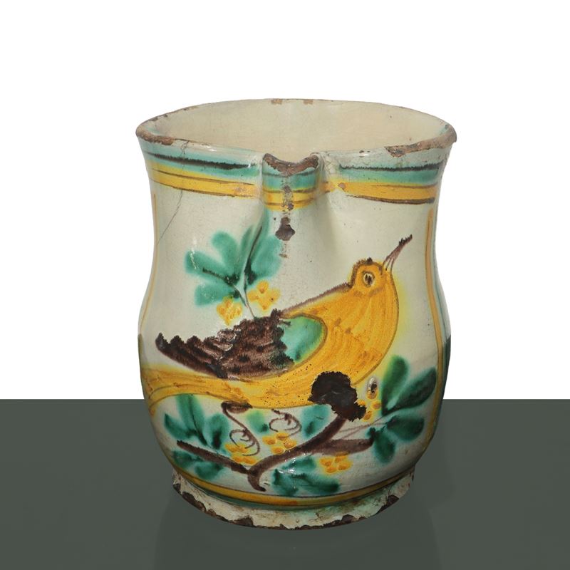 Cannata in Ceramica di Caltagirone con Uccello Dipinto sul Fronte