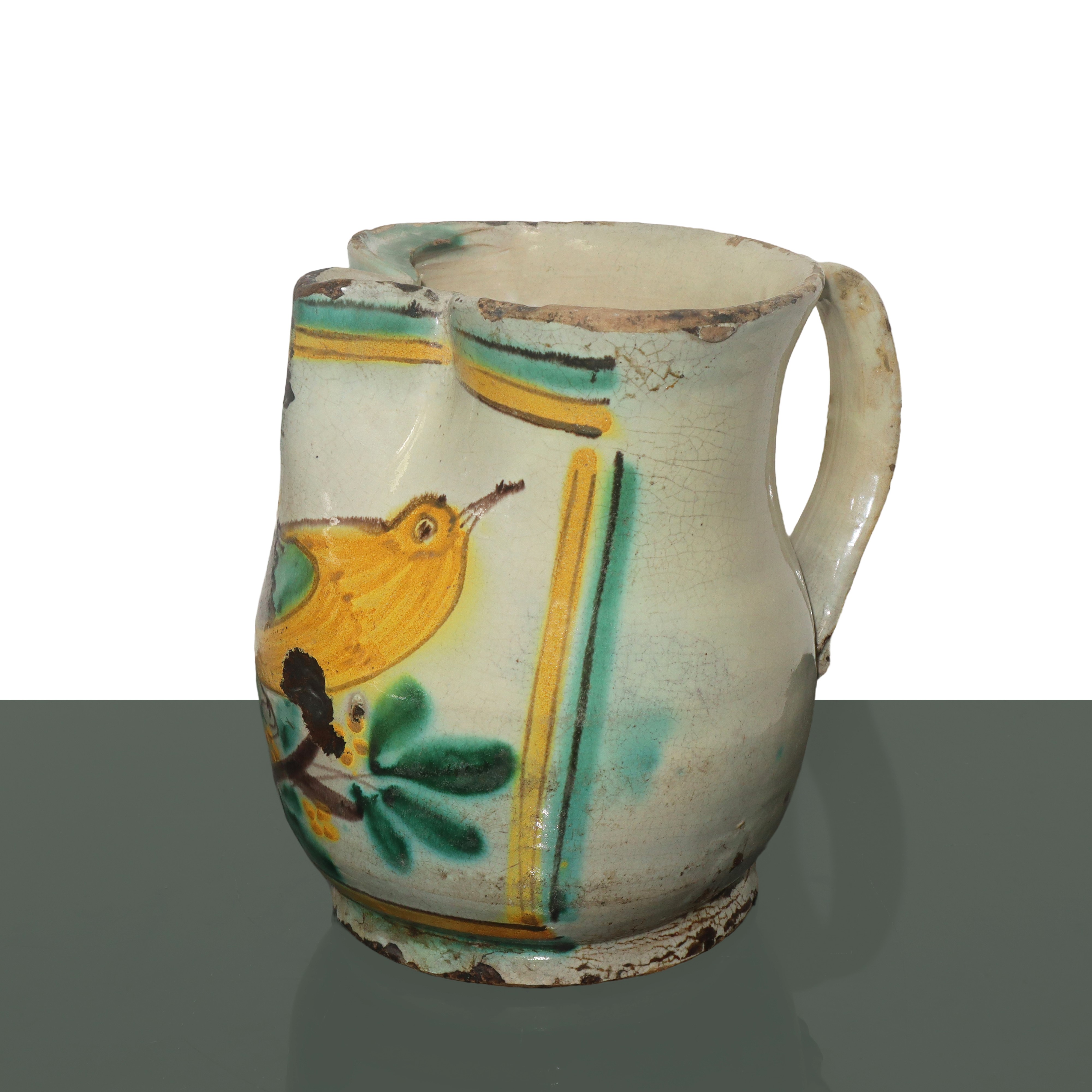 Cannata in ceramica di Caltagirone con uccello dipinto sul fronte