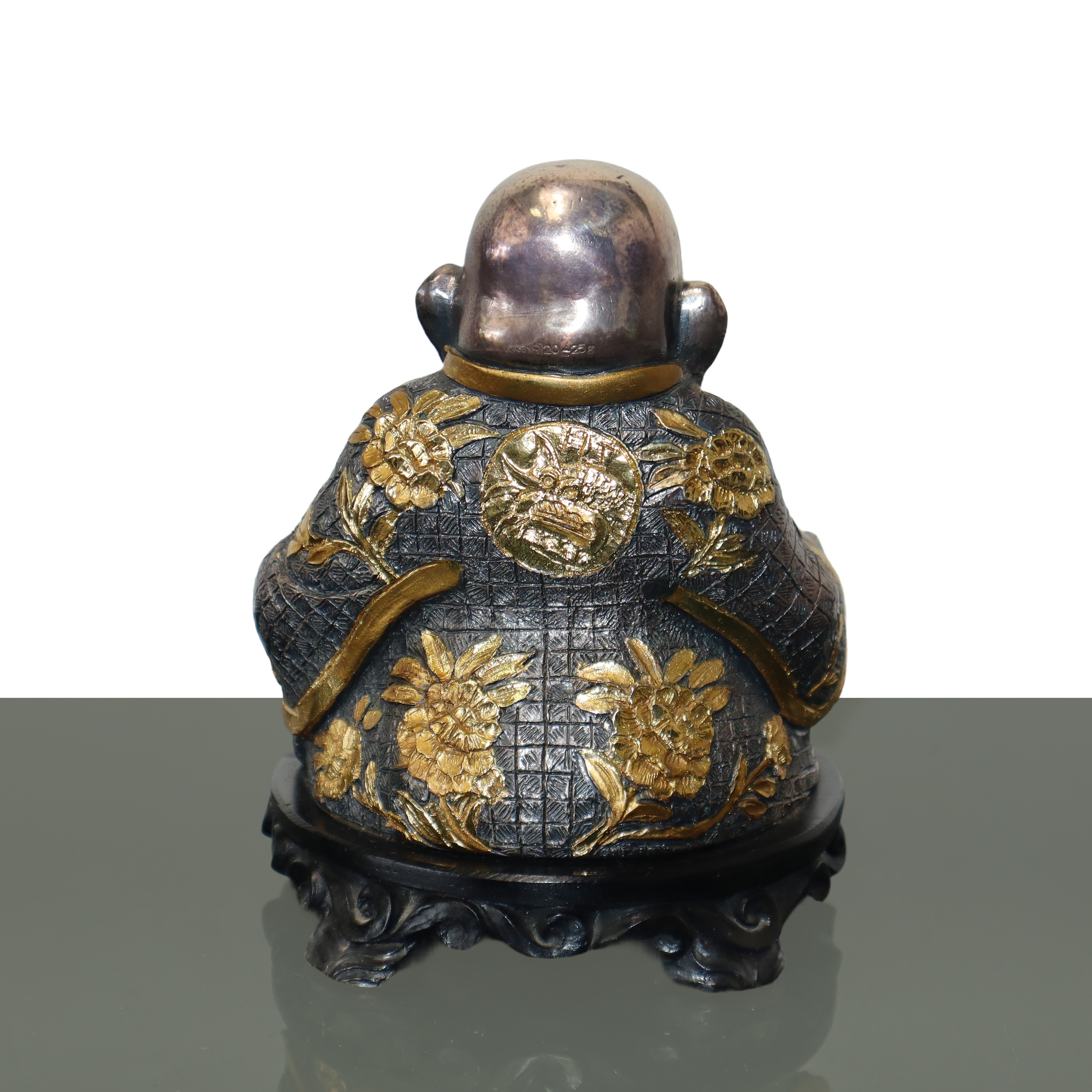 Buddha Seduto Rivestito in Argento 800 R e Foglia Oro