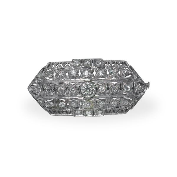 Deco brooch with brilliant cut diamonds kt 3 c/ca