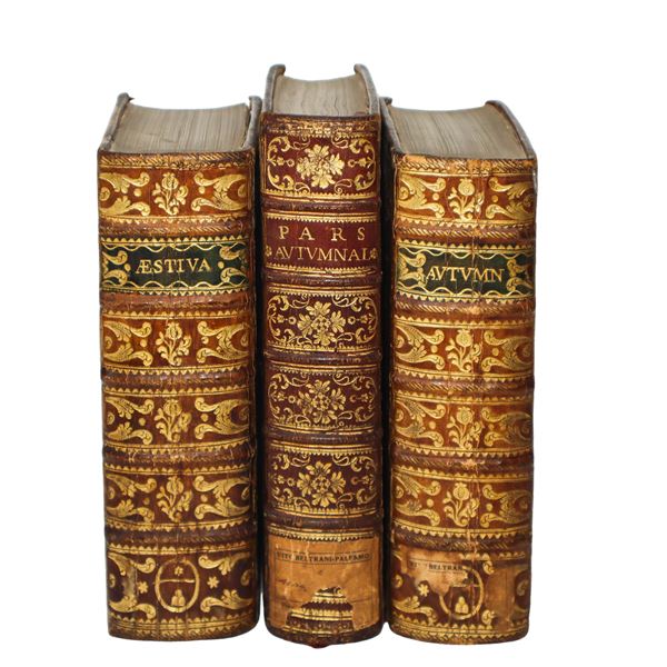 Breviarum romanum n.3 volumes on the cover