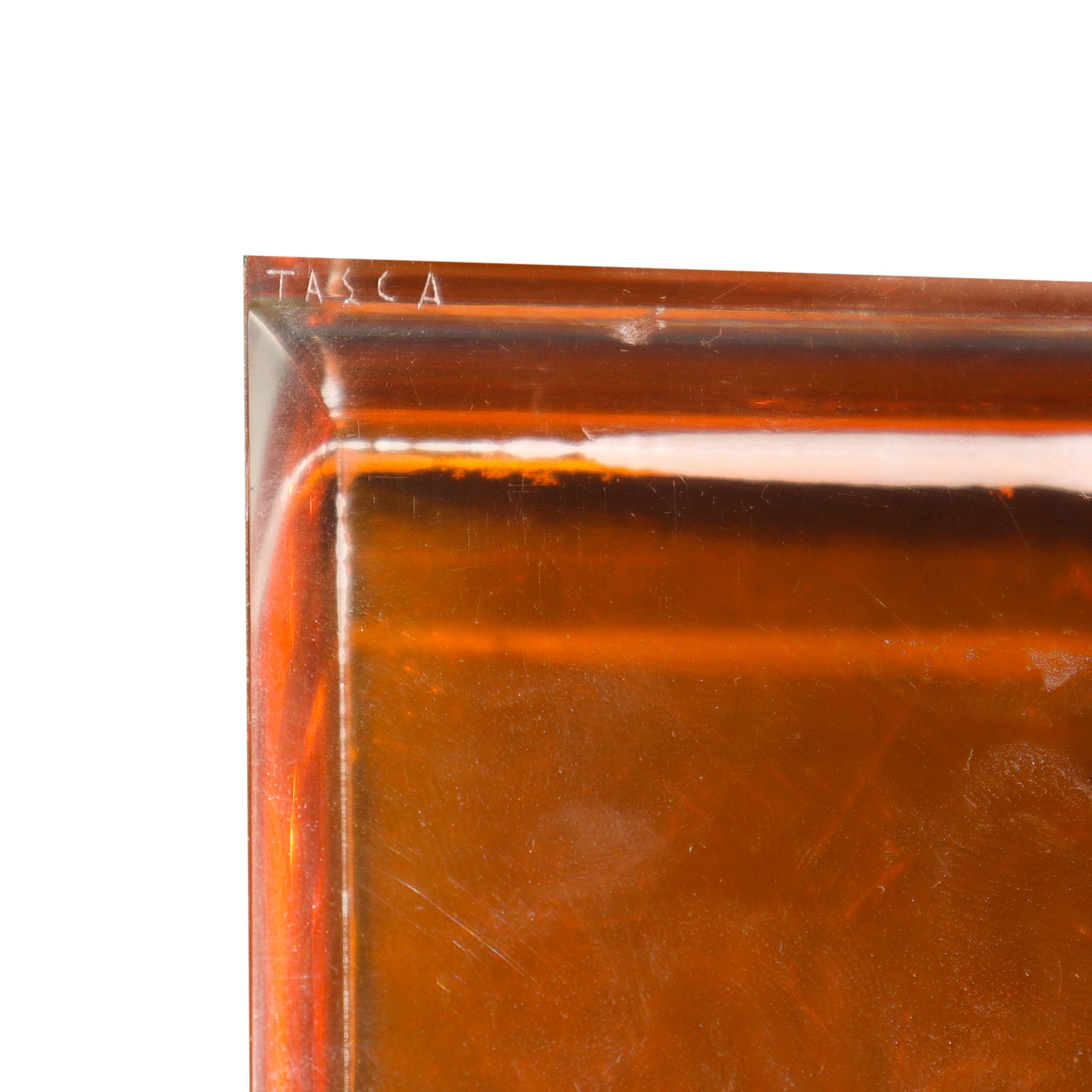 Scultura in metacrilato con inserto aracione produzione Tasca 250