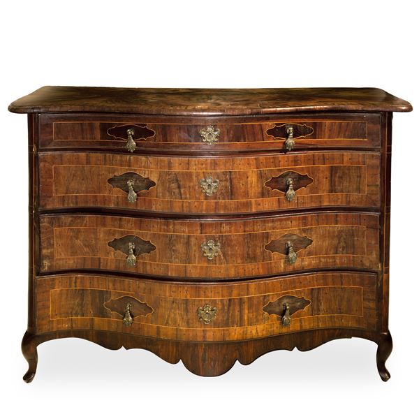  Maltese chest of drawers with four drawers, top in olive briar and walnut