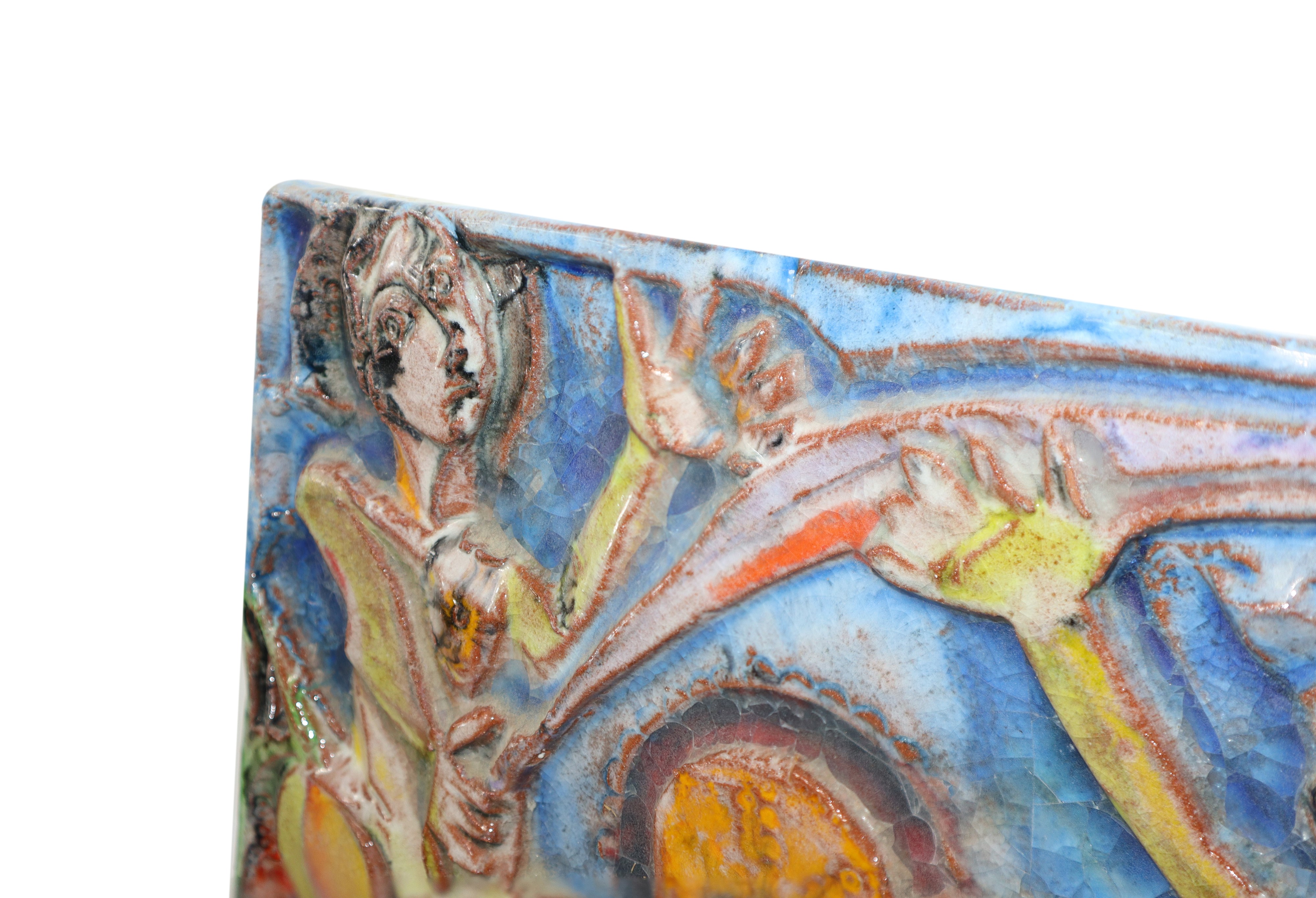 Mattonella in ceramica raffigurante coppia giocosa