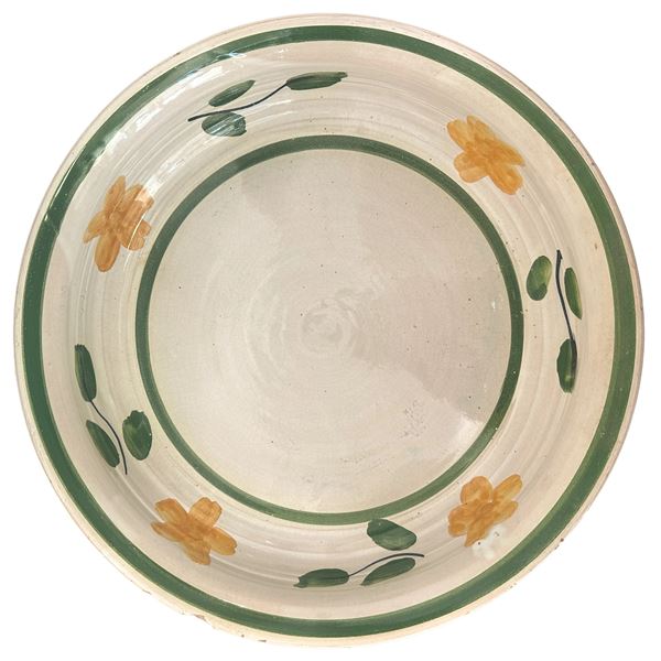 Polychrome majolica centerpiece plate