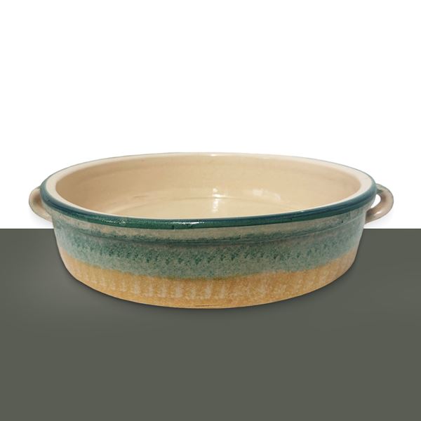 Salad bowl with polychrome majolica handles