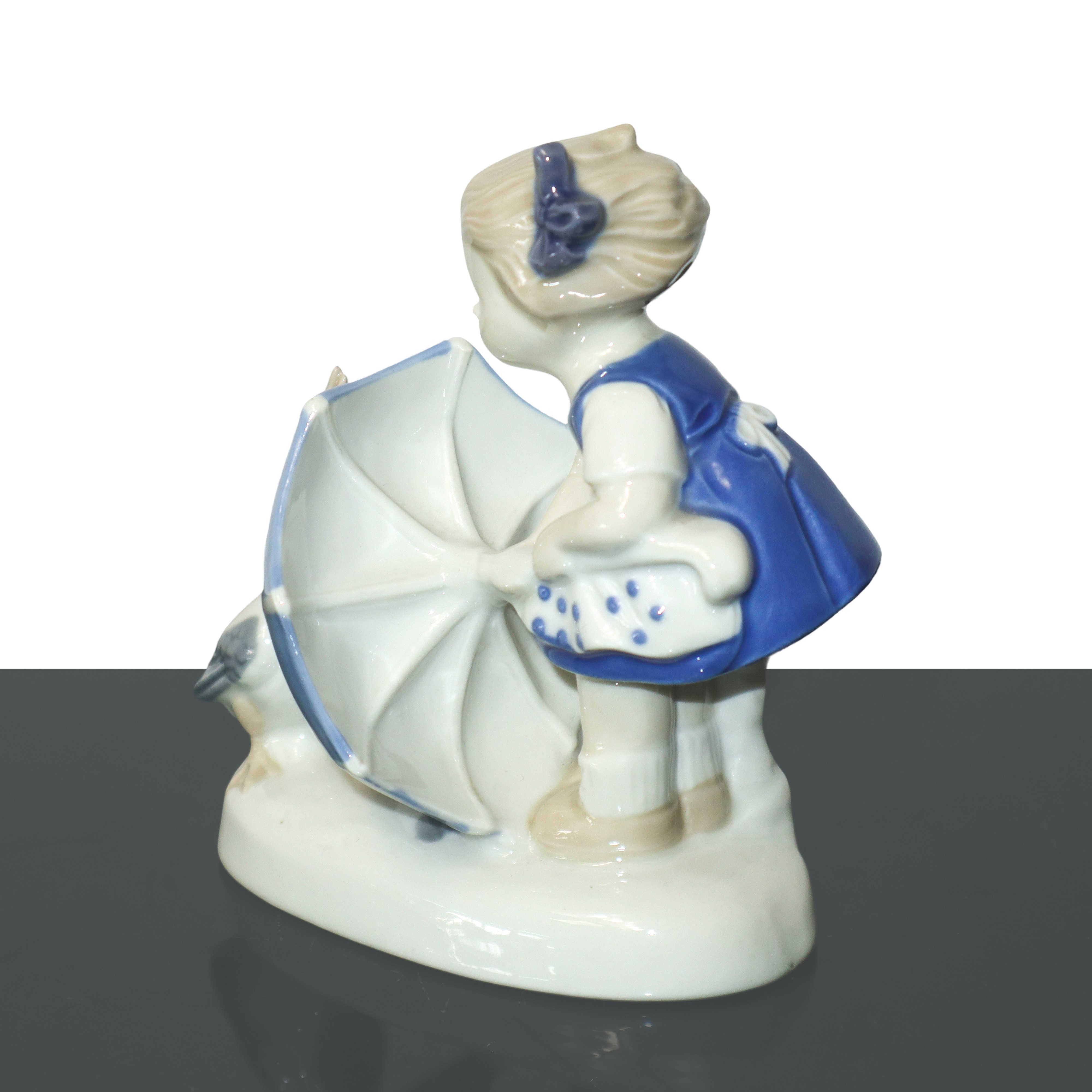 Royal Copenhagen - Bambina con ombrello e oca
