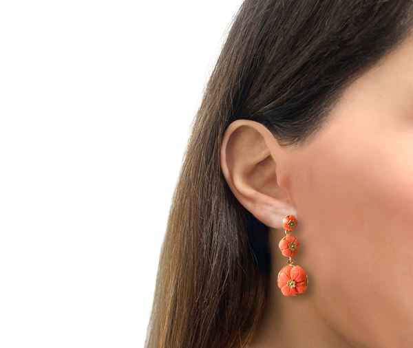 red gold drop earrings with pink coral flowers of increasing size